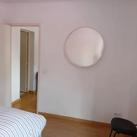 Sunny Two Bedroom Apartamento